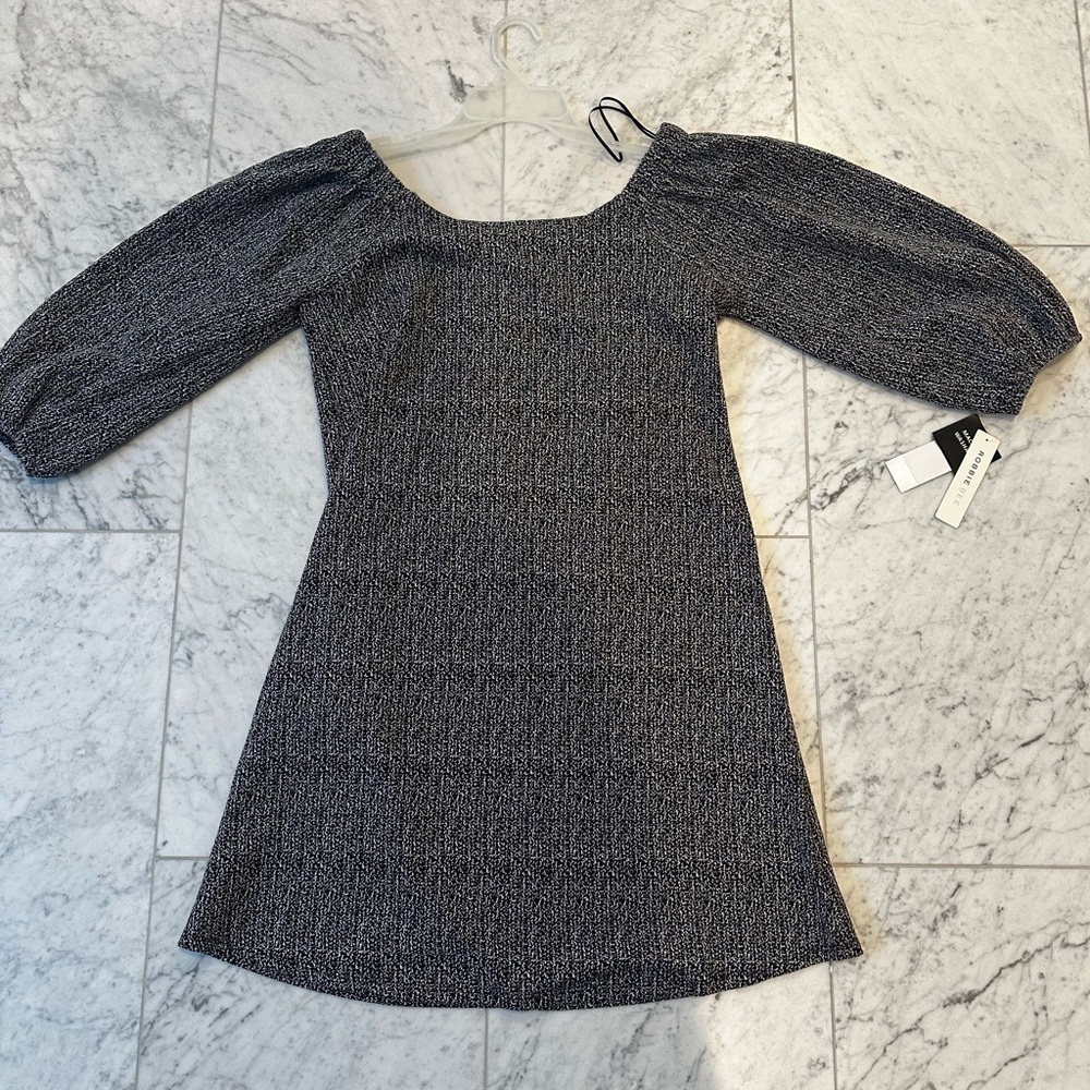 Robbie Bee Black and White Long Sleeve Dress